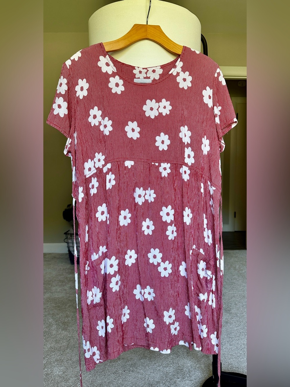 Vintage Gingham Floral Pocket Tee Dress in Red